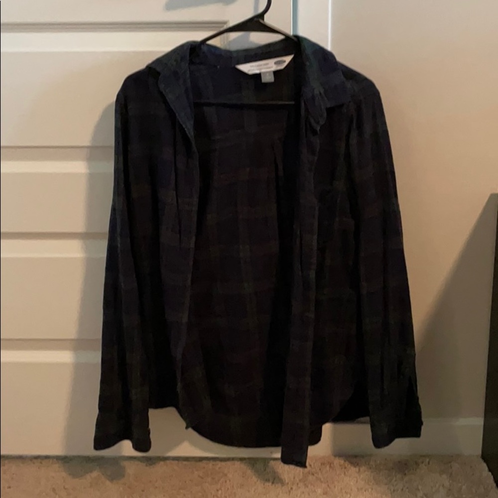Womens Old Navy classic shirt size M